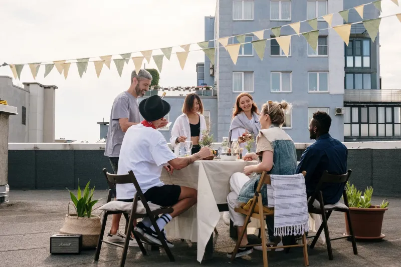 More the Merrier? How to Host a Party That Gracefully Handles Last-Minute Additions